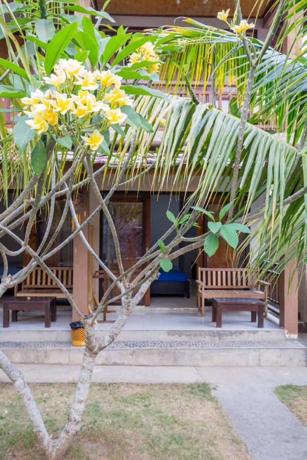 Asoka Homestay Senggigi Eksteriør billede